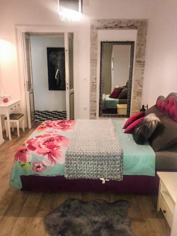 Emma'S Rooms B&B Pula Zewnętrze zdjęcie